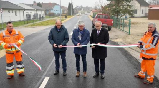 Újabb 10 milliárd forintos pályázat indul a falusi infrastruktúra fejlesztésére Újabb 10 milliárd forintos pályázat indul a falusi infrastruktúra fejlesztésére