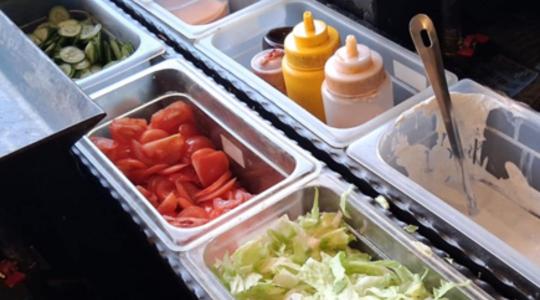 Bezárások, bírságok, szabálytalanságok: nem mindenki készült fel az ünnepi rohamra