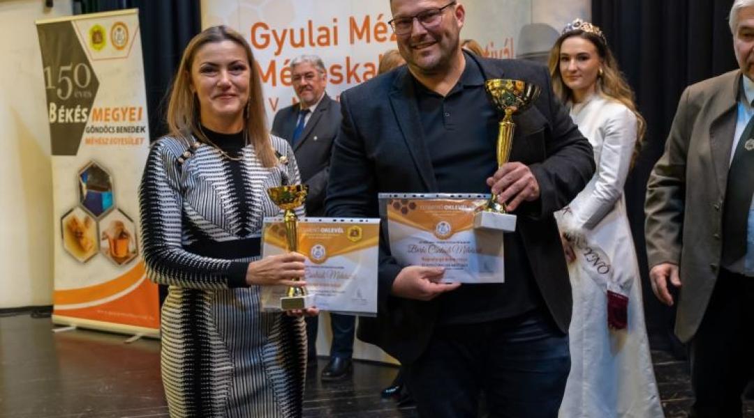 Aszály, küzdelem, kitartás – nehezített pályán lett az örményesi napraforgóméz az Év Kiváló Magyar Méze