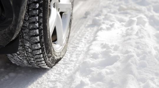 Hideggel és széllel jönnek a hózáporok – itt az év végi előrejelzés