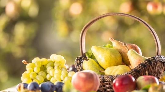 Ezért puffadsz gyümölcsevés után – és így fogyaszd okosan Ezért puffadsz gyümölcsevés után – és így fogyaszd okosan