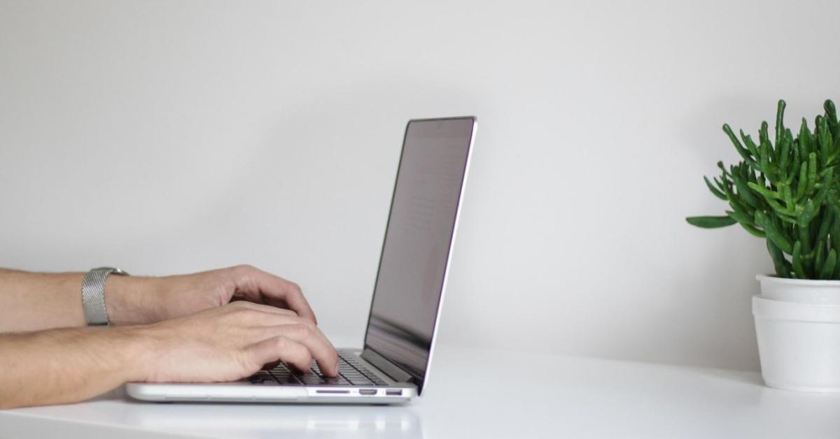 Minden egyéni vállalkozót érint a NAV digitális fejlesztése