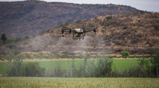 Végre! Megnyílhat az út a drónos permetezés előtt?