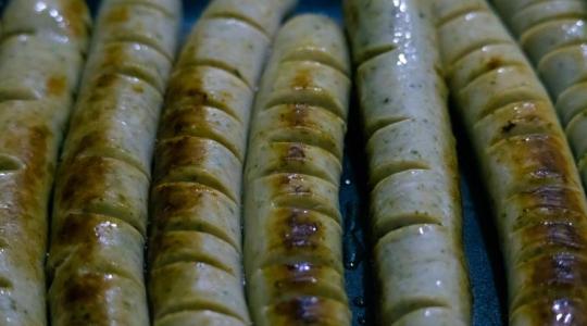 Kínai kézben a német kolbász: mélyülő válság a hagyományos húsiparban