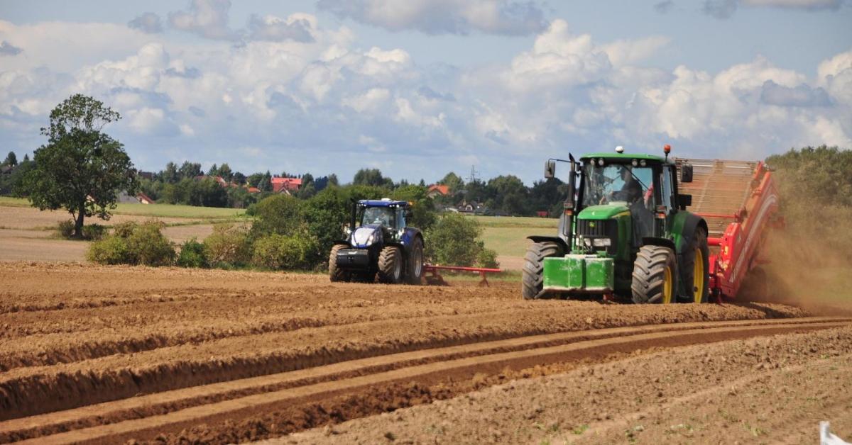 Traktort keresel? Ma már a 100 lóerő alap – mit kínál a Piactér a kategóriában?