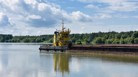 Két műtrágyát szállító hajó süllyedt el a Dunán Két műtrágyát szállító hajó süllyedt el a Dunán