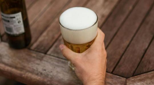 Kevesebb fogy, de jobb minőségben: Brutális trendváltás a magyar sörpiacon Kevesebb fogy, de jobb minőségben: Brutális trendváltás a magyar sörpiacon