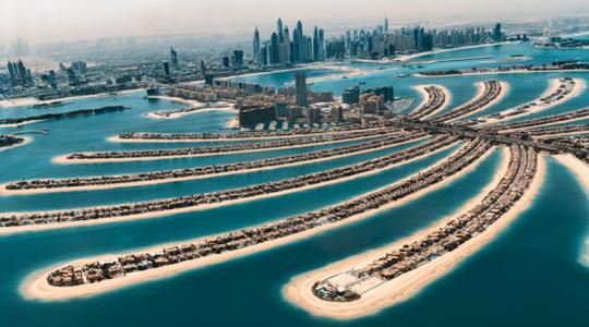 Kiéheztetik Dubajt: már csak 10 napra elég a friss élelem