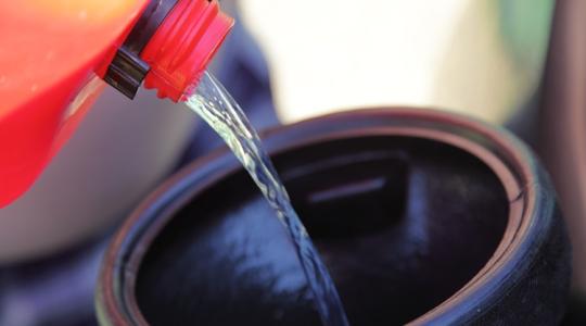 Rejtett kamerás felvétel: így lopták a dízelt a rendőrök +VIDEÓ Rejtett kamerás felvétel: így lopták a dízelt a rendőrök +VIDEÓ