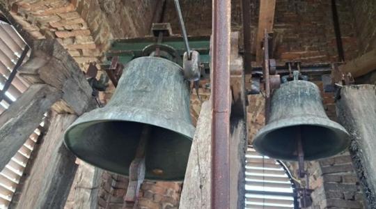 Viharjelzés hagyományos módon: tényleg elűzi a jégesőt a harang hangja?