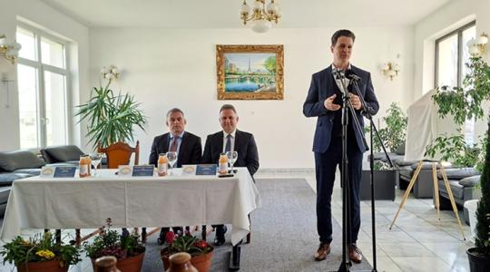 Megnéztük a magyar vetőmagüzemet, amelyik kihívja a multikat Megnéztük a magyar vetőmagüzemet, amelyik kihívja a multikat