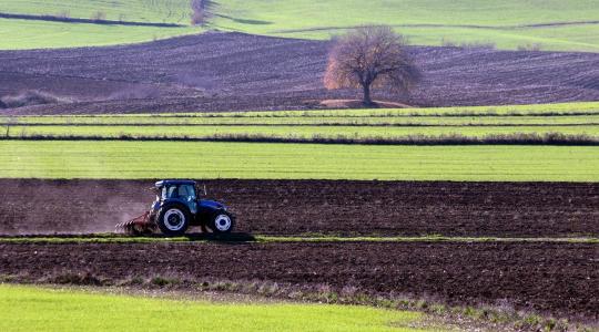 Kemény figyelmeztetés: aki nem vált, lemarad az agráriumban
