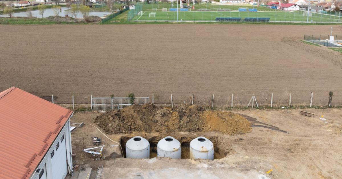 Végre: elkezdték a városokban is visszatartani a vizet Végre: elkezdték a városokban is visszatartani a vizet