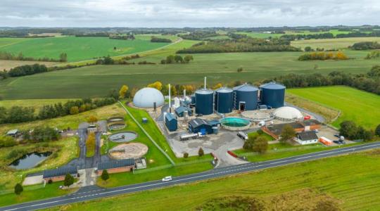 Trágyából energia: Így fűti egy családi gazdaság egy egész német falu otthonait Trágyából energia: Így fűti egy családi gazdaság egy egész német falu otthonait