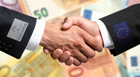 Május 1-től kinyílnak a zsilipek: megállíthatatlanul ömlik majd a dél-amerikai áru az EU-ba?