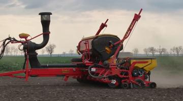 Könnyebb beállítás, gyorsabb szerviz: ilyen lett az új Väderstad Tempo Könnyebb beállítás, gyorsabb szerviz: ilyen lett az új Väderstad Tempo