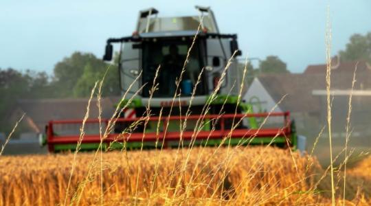 Nyersanyag-export helyett feldolgozott termékek: Agrárreformra készül a Tisza-kormány