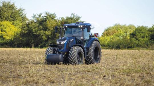 Okosfülke és ZF váltó: mutatjuk, mit rejt a Landini 7-es szériája