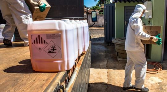 Alapjaiban rendülhet meg a globális növényvédelmi ipar