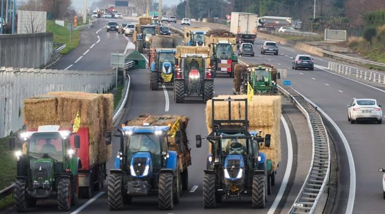 lyon traktor