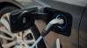 Mi köze a diétás kólának az elektromos autókhoz? Meglepő helyen ütött be a globális válság
