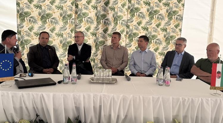 A pódiumbeszélgetés résztvevői