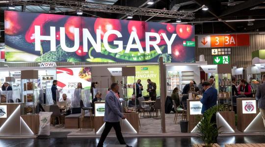 Magyar különlegességek a Biofach 2026-on: ajurvédikus biotakarmány és biosör is bemutatkozott