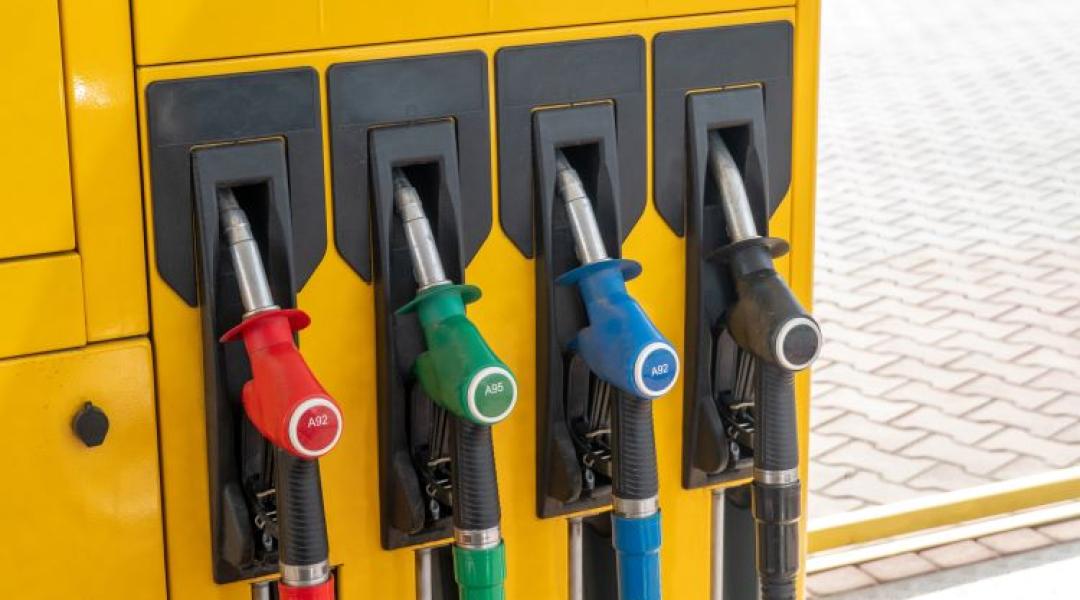 Vége az árstopnak: meglepő fordulatok a magyar benzinkutakon