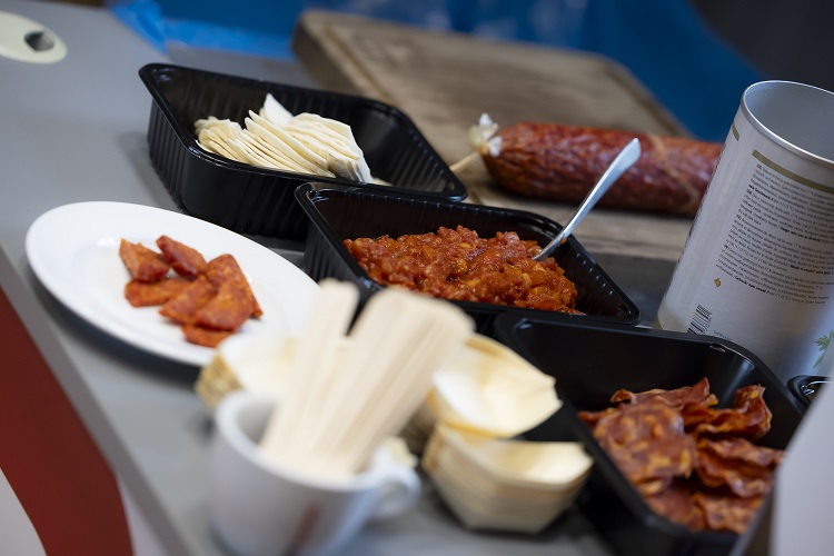 élelmiszer élelmiszer