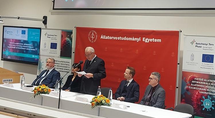 Életbevágó kutatások az Állatorvostudományi Egyetemen