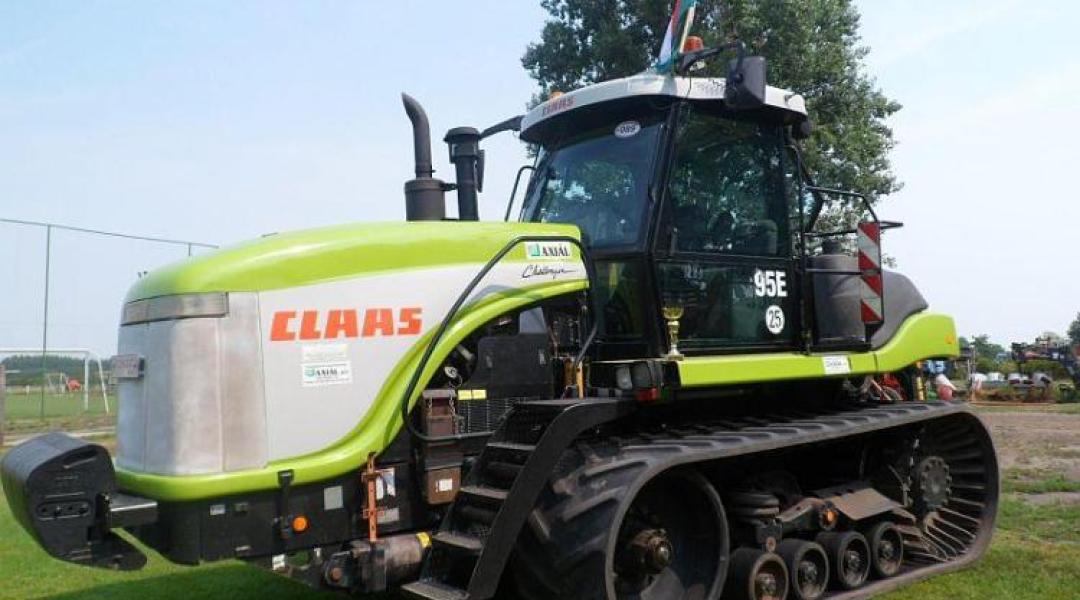 Eladó vagy bérelhető? Megnéztük a Piactér egyik legerősebb hevederes traktorát