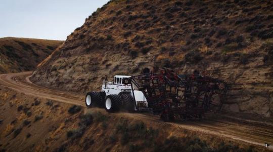 Százezer forint minden egyes óra: A traktor, melynek étvágya a gazdák rémálma +VIDEO Százezer forint minden egyes óra: A traktor, melynek étvágya a gazdák rémálma +VIDEO