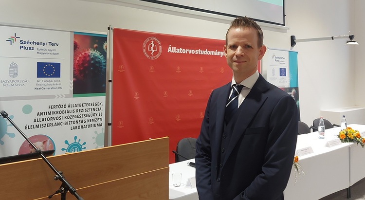 Dr. Jerzsele Ákos Dr. Jerzsele Ákos