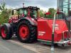 Ez a Fendt nem szántani indul – 4500 liter vízzel veszi fel a harcot a lángokkal