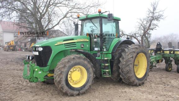 Mezőgazdasági eszközt online aukción az INTERGAVEL-től