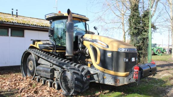 Traktorok árverésen