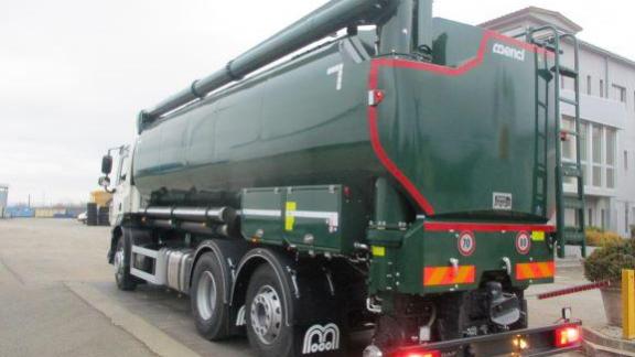 MENCI csigás + fújós tápszállító felépítmény DAF CF 480 Euro 6 alvázon MENCI csigás + fújós tápszállító felépítmény DAF CF 480 Euro 6 alvázon