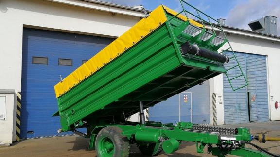 Tápszállító egytengelyes pótkocsi - DUMET VLH kitároló rendszerrel Tápszállító egytengelyes pótkocsi - DUMET VLH kitároló rendszerrel