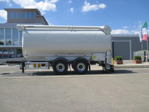 MENCI tandem rendszerű csigás kitárolású pótkocsi