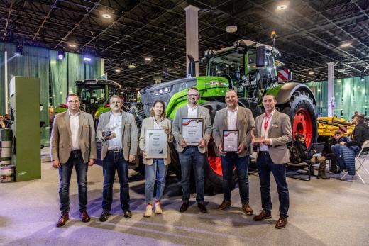 Díjak, bemutatók és szakmai programok a 44. AGROmashexpo-n