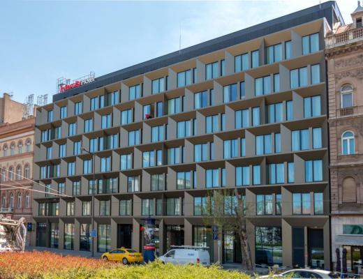 Nagyszabású friss vizes projekt Budapesten