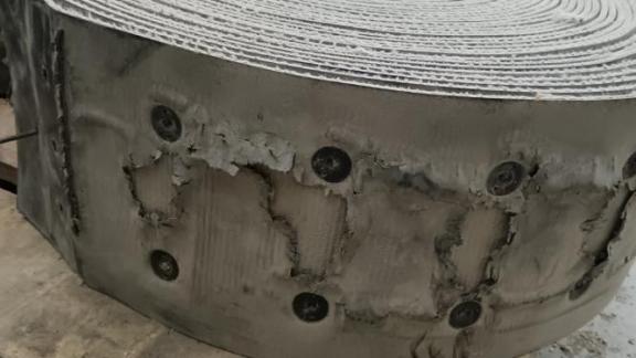  Kevesebb karbantartás, hosszabb élettartam – a serleges felhordó megbízhatósága a hevedernél kezdődik